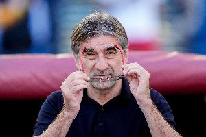 雷竞技游戏平台-圣徒提前7轮降级！尤里奇：下半场看到希望 球迷的爱将化为动力